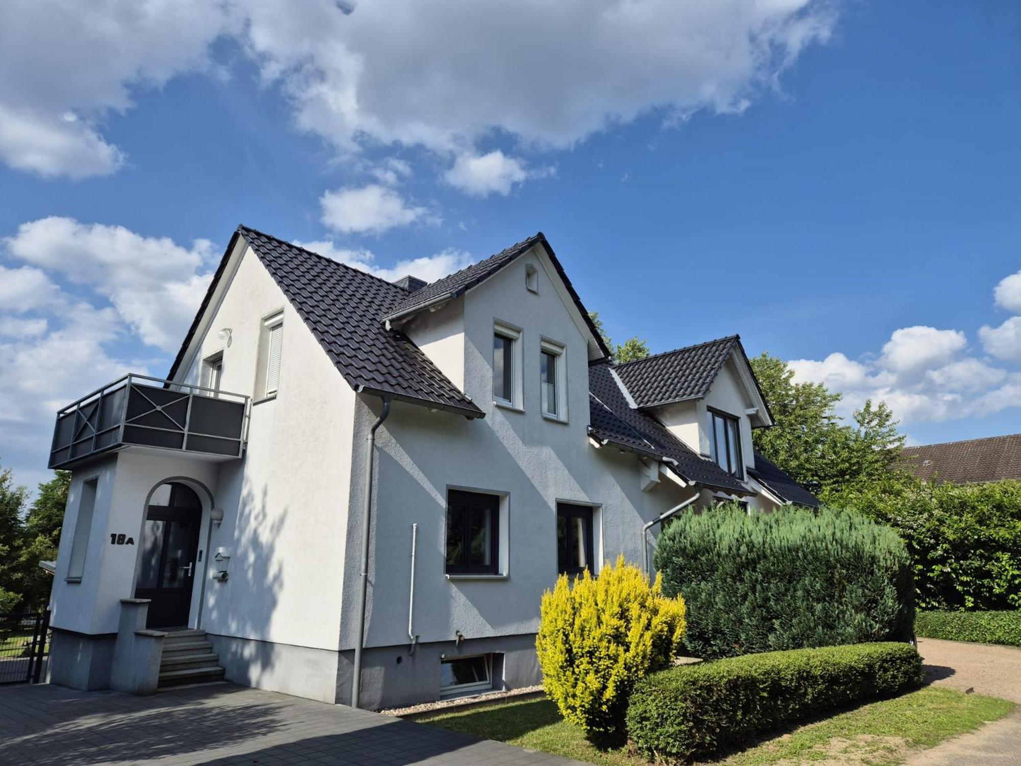 Ferienwohnung Suedstadt-Oase Бад Ойнхаузен Екстериор снимка