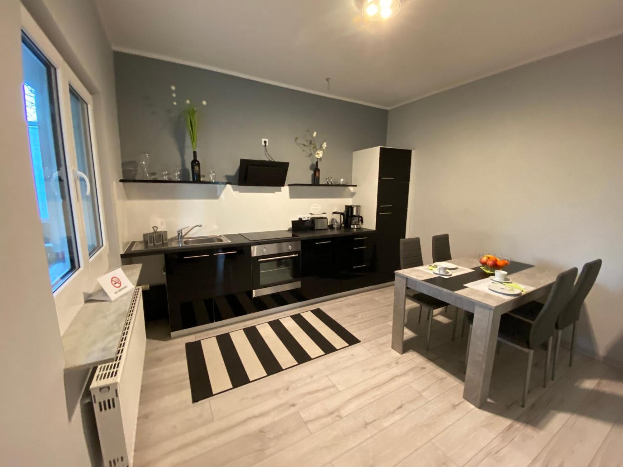 Ferienwohnung Suedstadt-Oase Бад Ойнхаузен Екстериор снимка